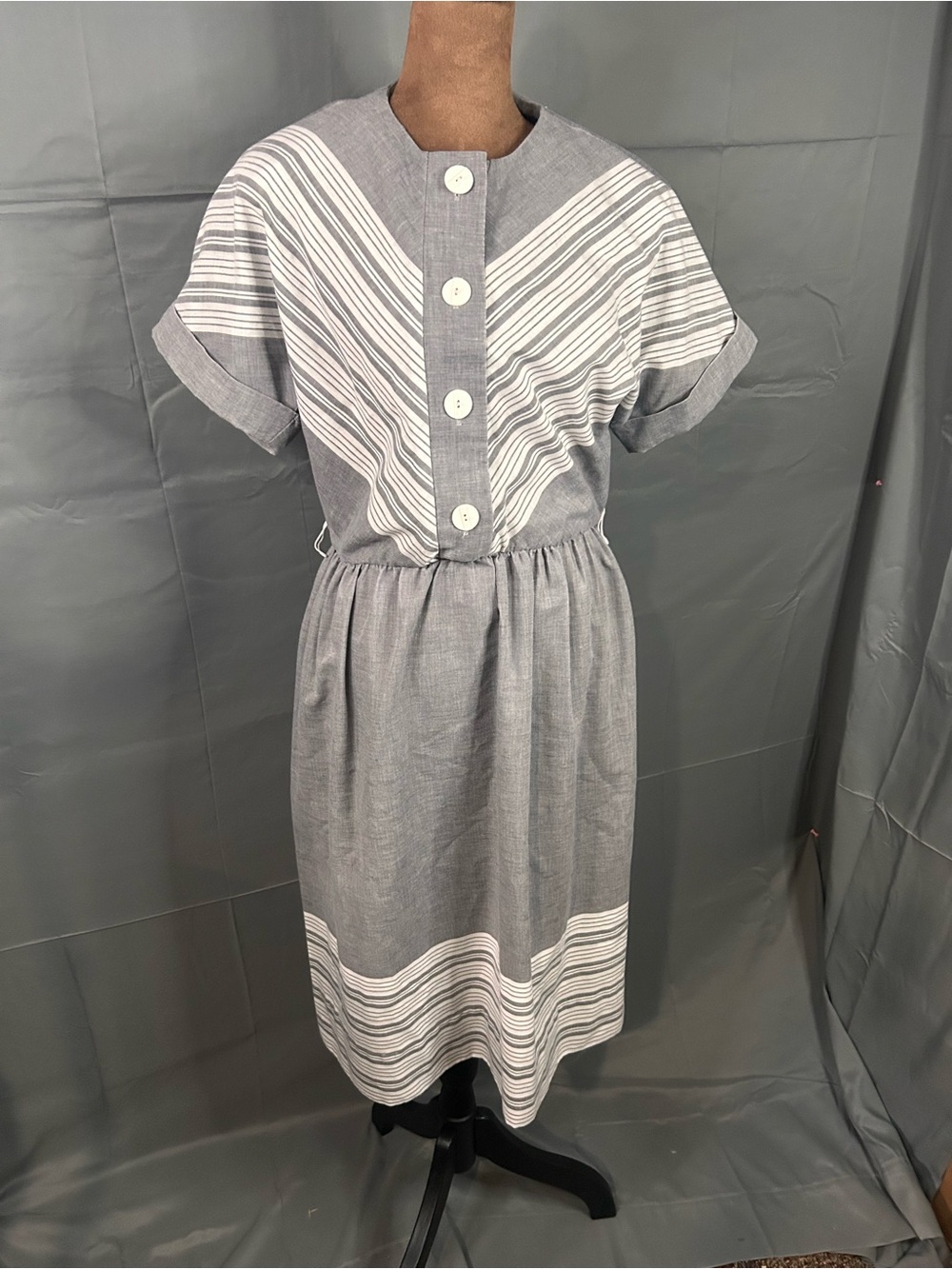 Jennifer Gee Vintage  Panel Midi Dress in Light Gray
